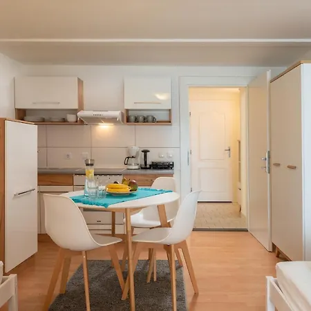 Apartment Alpine B3 *